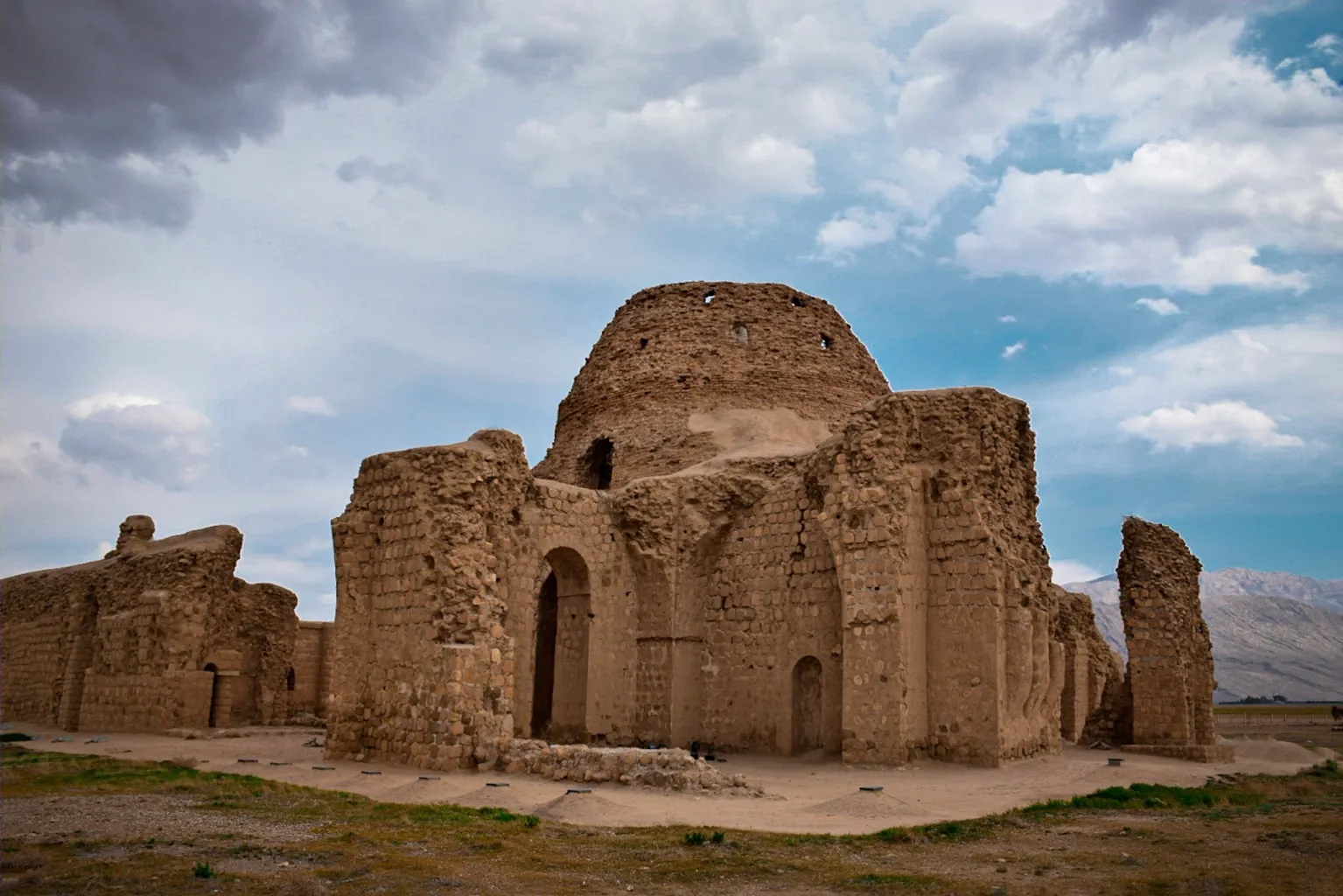 Sarvestan Palace 5